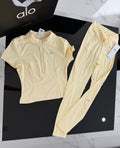 Conjunto Alo yoga amarillo