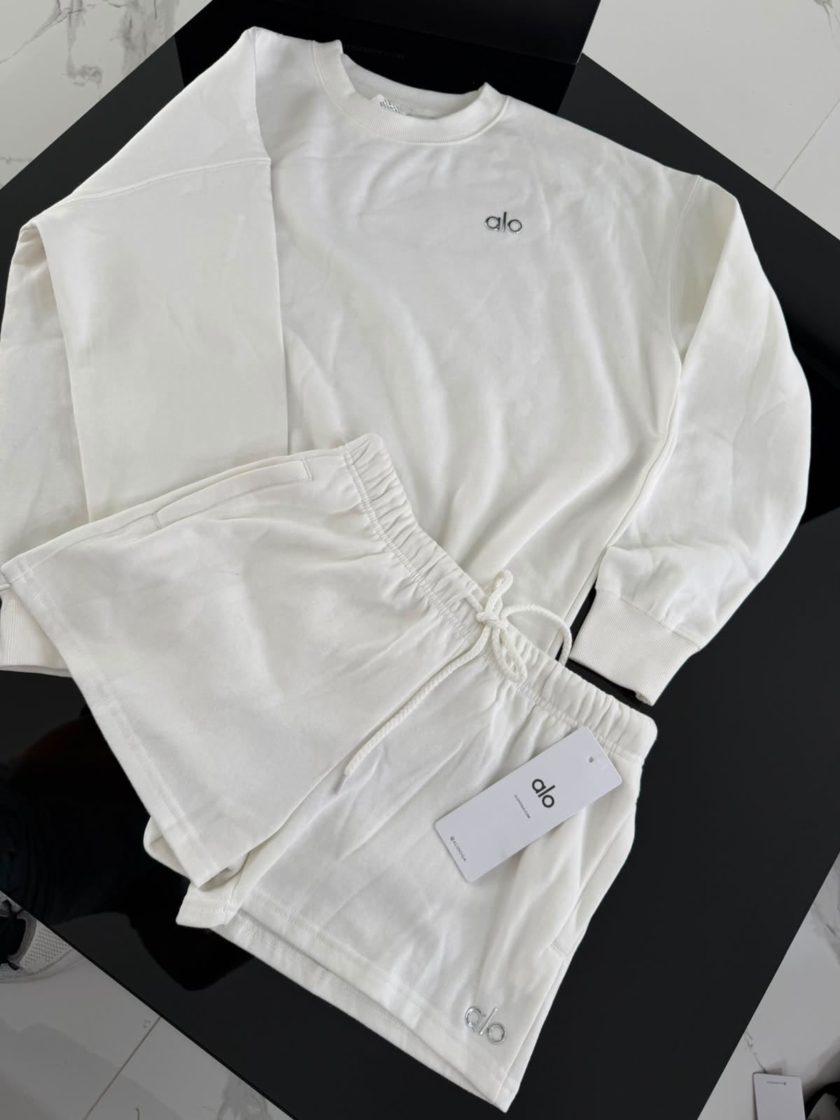 Conjunto Alo yoga blanco