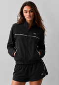Conjunto Alo yoga negro short y jacket rompe vientos