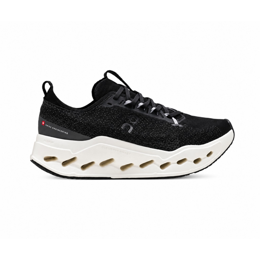 Tenis on Cloud Surfer Max negro suela blanca